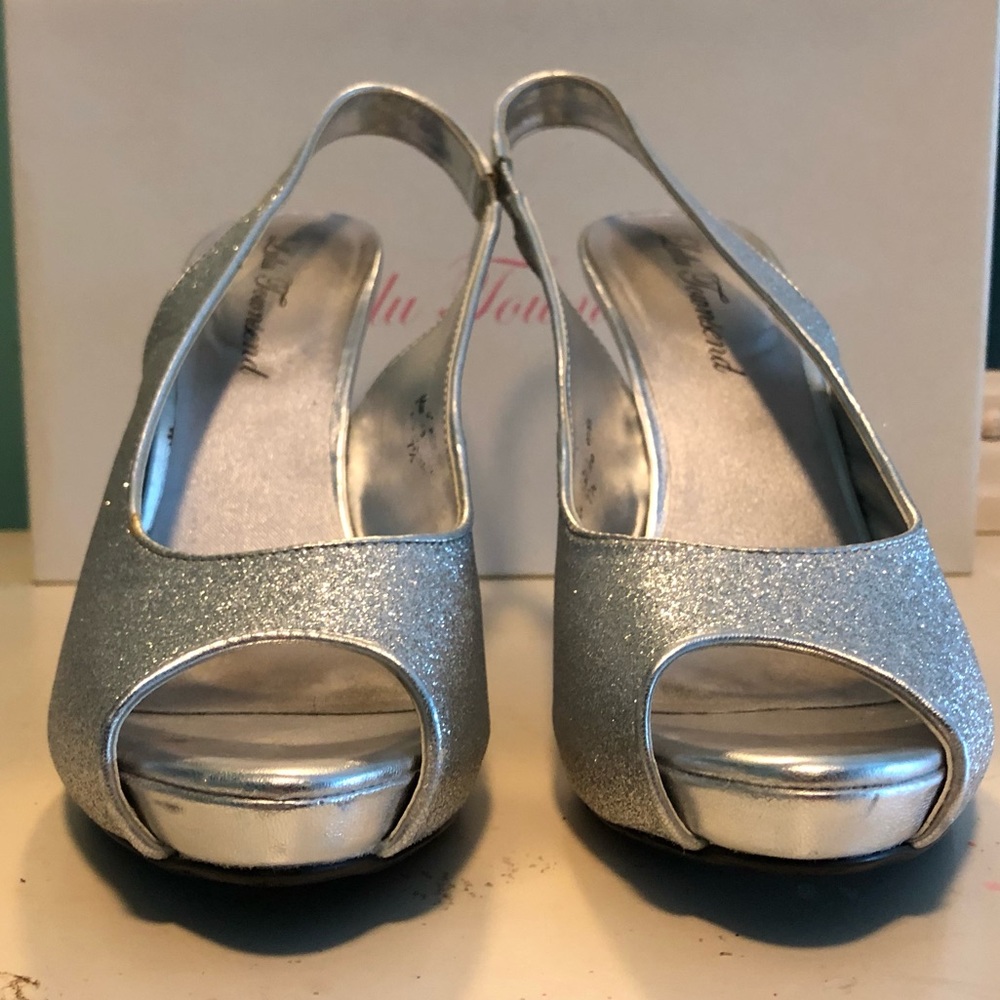 Sparkly Platform Pumps